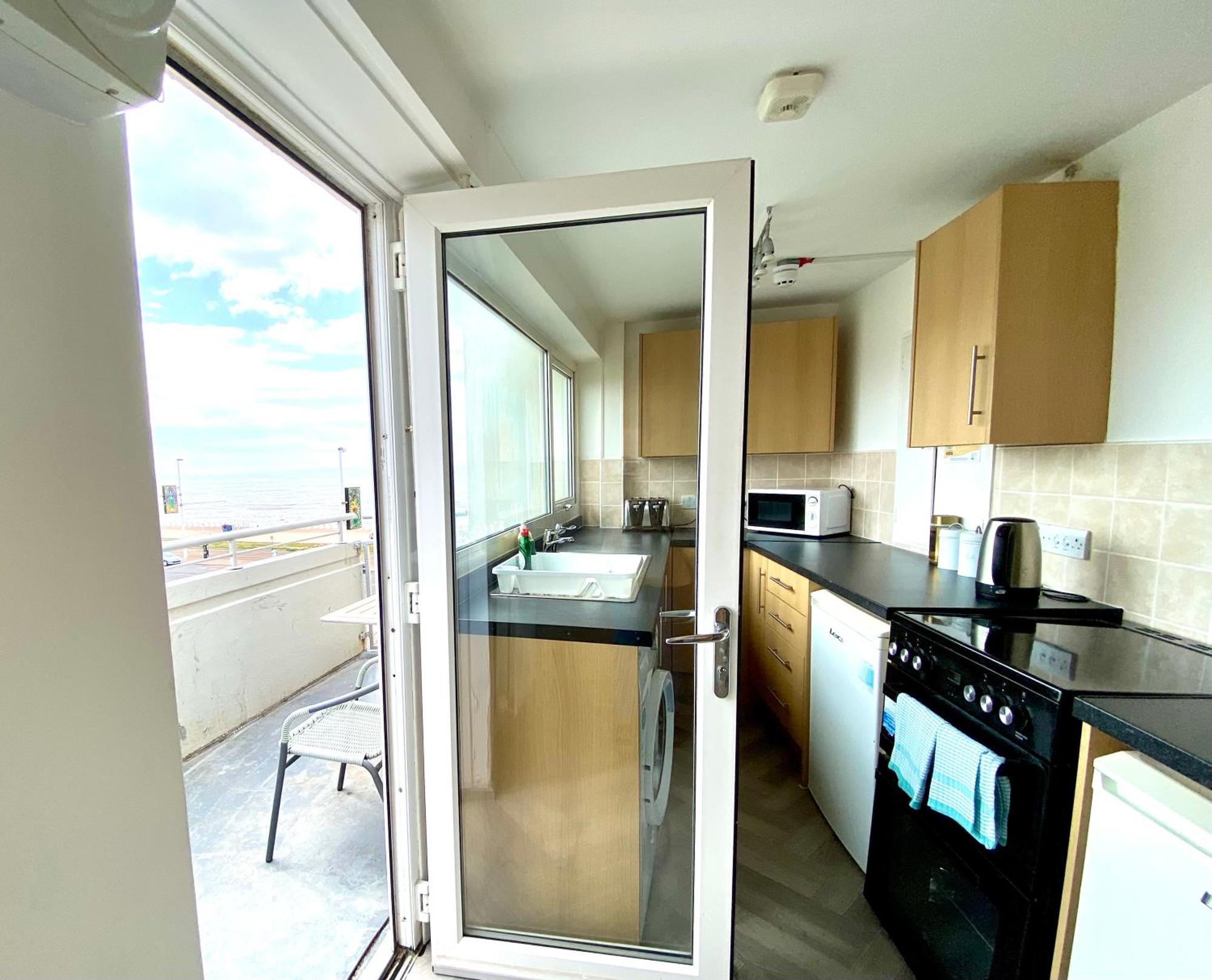 Kennedy House By Blackpool Service Apartments Exteriör bild